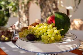 Santorini Mystique Garden