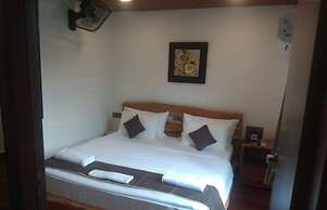 Royal Land Luxury AC Tent