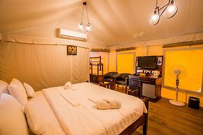 Royal Land Luxury AC Tent