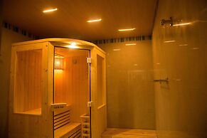 Royal Land Luxury AC Tent