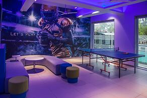 Royal Land Luxury AC Tent