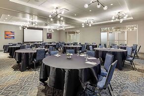 Cambria Hotel Milwaukee Downtown