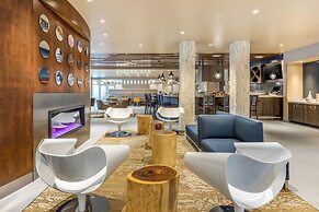 Cambria Hotel Milwaukee Downtown