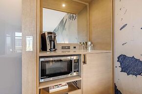 Cambria Hotel Milwaukee Downtown