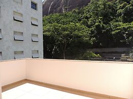 Ótimo Flat 3 Quartos Vista Cristo Redentor