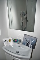 The Coo's Guest House