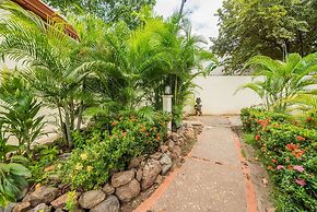 Casa Woodbine Beachfront House