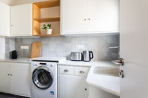 UPSTREET Central Cozy Apartments in Plaka