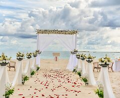 InterContinental Maldives Maamunagau Resort by IHG