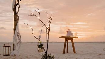 InterContinental Maldives Maamunagau Resort by IHG