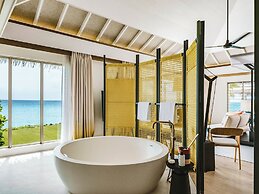 InterContinental Maldives Maamunagau Resort by IHG