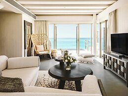 InterContinental Maldives Maamunagau Resort by IHG