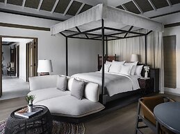 InterContinental Maldives Maamunagau Resort by IHG
