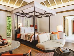 InterContinental Maldives Maamunagau Resort by IHG