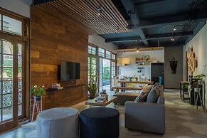 Interconnection Hostel