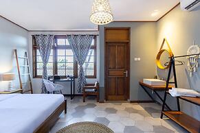 Interconnection Hostel