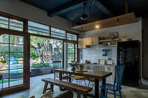 Interconnection Hostel