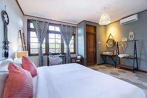 Interconnection Hostel