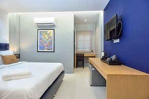 Castle Black Bangkok - Hostel