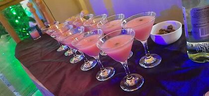 This Is It Airport Hotel and Restaurant