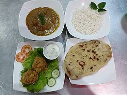 This Is It Airport Hotel and Restaurant