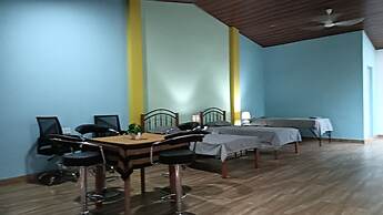 This Is It Airport Hotel and Restaurant