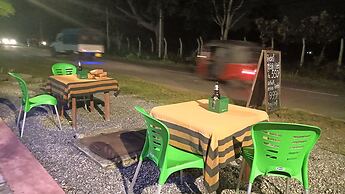 This Is It Airport Hotel and Restaurant