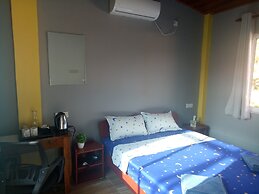 This Is It Airport Hotel and Restaurant