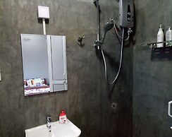 This Is It Airport Hotel and Restaurant