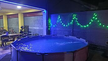 This Is It Airport Hotel and Restaurant