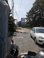 This Is It Airport Hotel and Restaurant