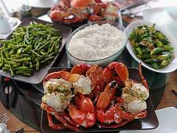 This Is It Airport Hotel and Restaurant