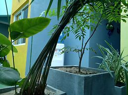 This Is It Airport Hotel and Restaurant