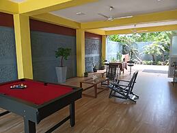 This Is It Airport Hotel and Restaurant