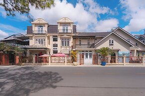 Green Meadow Central Đà Lạt - O'TEL