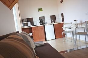 Szabolcs Apartments