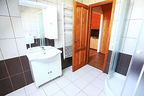 Szabolcs Apartments