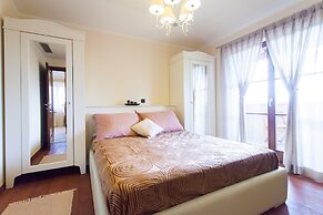 Villa Mira