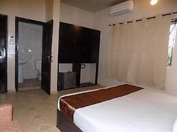 Posh Apartments Bussiness Hotel