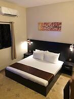 Posh Apartments Bussiness Hotel