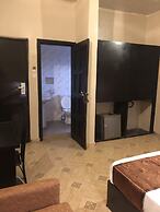 Posh Apartments Bussiness Hotel