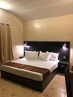 Posh Apartments Bussiness Hotel