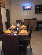 Posh Apartments Bussiness Hotel