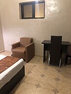 Posh Apartments Bussiness Hotel