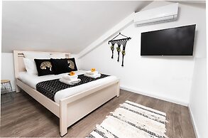 YalaRent Royal Park Resort Complex Apartments