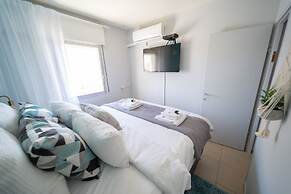 YalaRent Argaman 2BR & Balcony APT - Families only