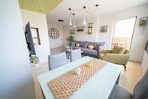 YalaRent Argaman 2BR & Balcony APT - Families only