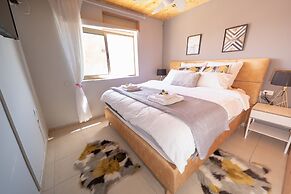 YalaRent Argaman 2BR & Balcony APT - Families only