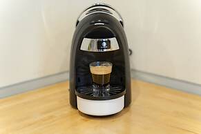 YalaRent Argaman 2BR & Balcony APT - Families only