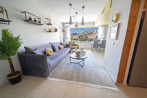 YalaRent Argaman 2BR & Balcony APT - Families only